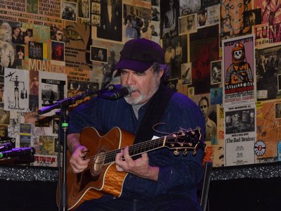 Peter Laiosa photo