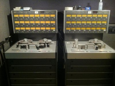 Warehouse-A800 MKIII TWINS