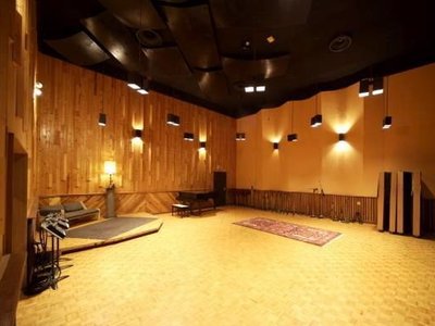 LMS-Studio B2