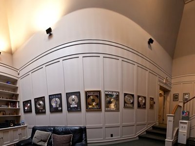 Armoury-Lounge2