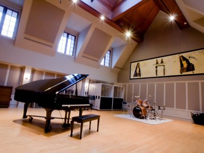 Armoury-Studio4