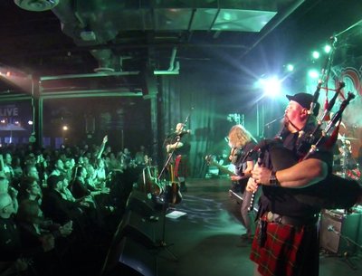 Mudmen in concert