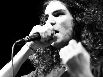 Manos - Vocals