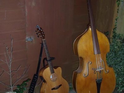 Fairplay like, that IS a big old fiddle ...