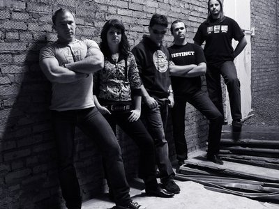 DISTINCT photo