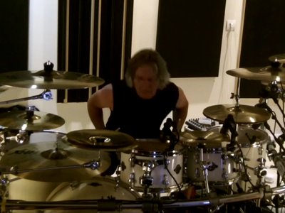Garry king former Rainbow Joe Lynn Turner track 1 Paranormal Shredtivity 