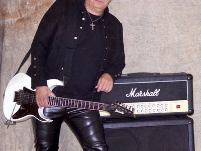 Tommy Sleexx photo