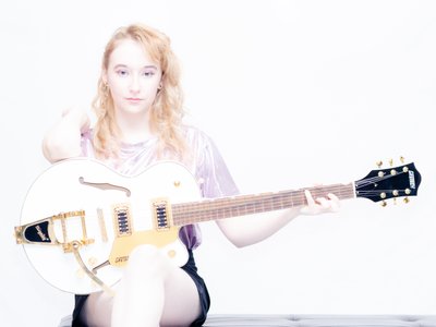 Ainsley Costello photo