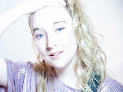 Ainsley Costello photo