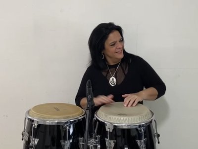 SIX SON (congas&vocals/ Vivian Pupo)