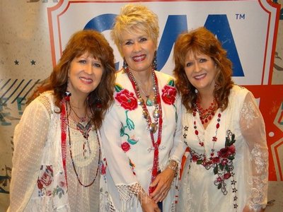 Debbie Moore, Janie Fricke, Carrie Moore
