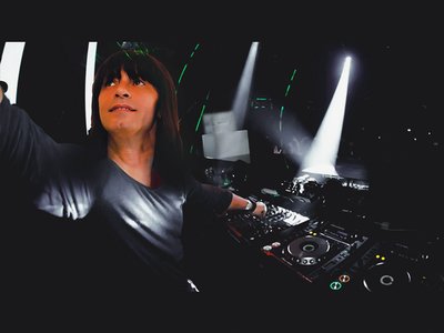 DEGIANNY_STAGE CLUB