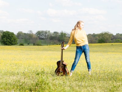 Ainsley Costello photo