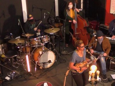 Paula Boggs Band photo