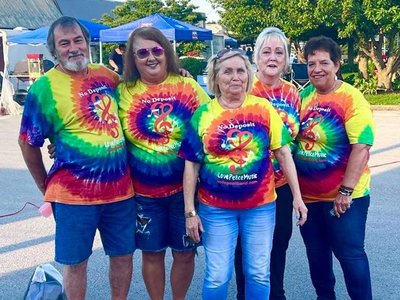 Good Friends in their No Deposit Band Tie Dye!! They Look Awesome Too in Adairville KY.