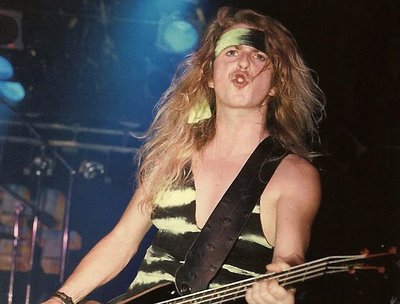 Pete Dove (Bass and Backing Vocals 1989-1992)