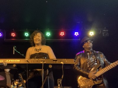 Tim & April Bell live