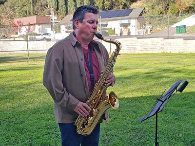 Solo saxophone in Sonora CA. Wayne Street. 