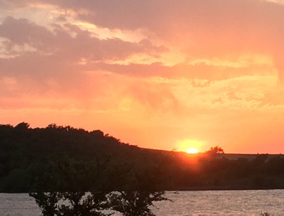 Sundown at Fishinâ€™ Musician Ranch