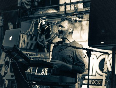 Eric: Keys, Lead Vocals, BGV