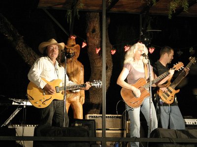 Dusty and The LoveNotes photo