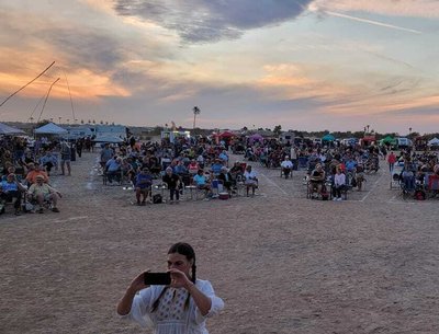 Howling at the Moon - Yuma,AZ