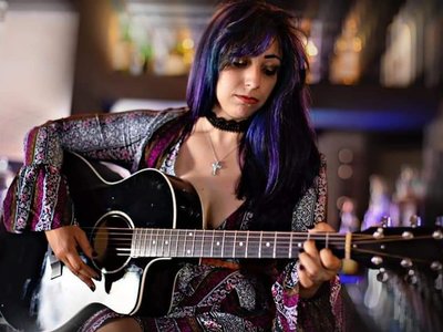 Nikki Briar photo