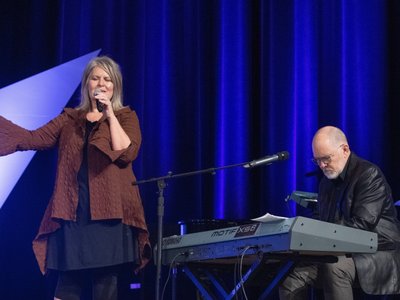 Kirk & Deby Dearman photo