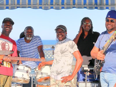 Random Test Reggae Band photo