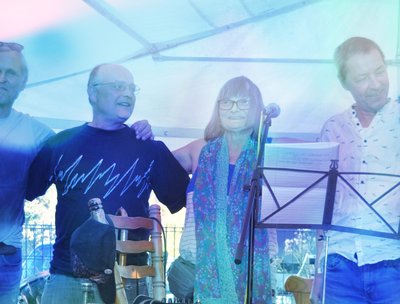 Doppelplus live at Kulturtag Oberscheid 2022 / Photo: Mira Reimann
