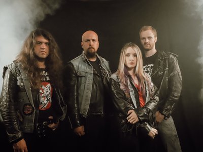 IRON KINGDOM photo