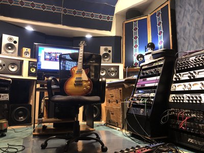 Radical Tone (Michael Lewis) photo