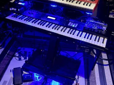 Saturday night’s rig for our Hamilton Street Pub debut (Saginaw, MI). A true Q Rhapsody in blue!