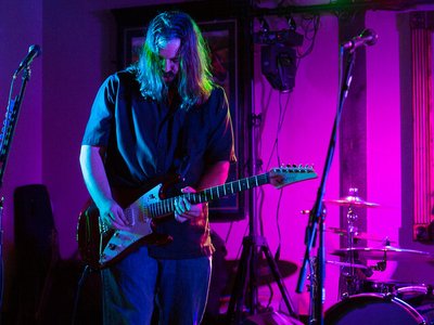 Live at Sherlocks 2014 - photo by Cecily Johnson