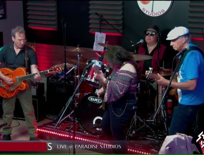 Paradis Studios TV.
