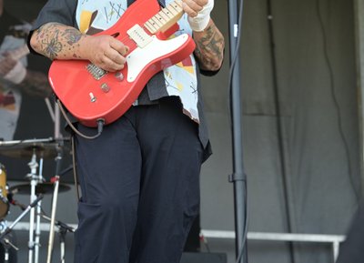 HOLDEN photo
