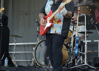HOLDEN photo