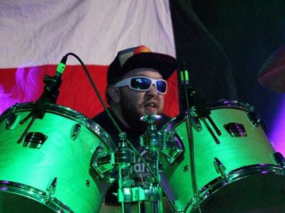 Sunshine Studios Live