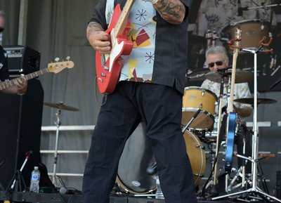 HOLDEN photo