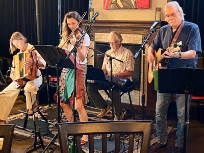 The Raven Irish Pub