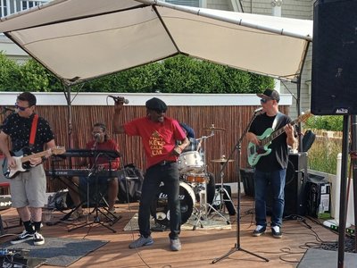 Random Test Reggae Band photo