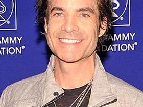 Pat Monahan. Calling all angels by Train. Train of thought on the 8 Dynamics of life.
