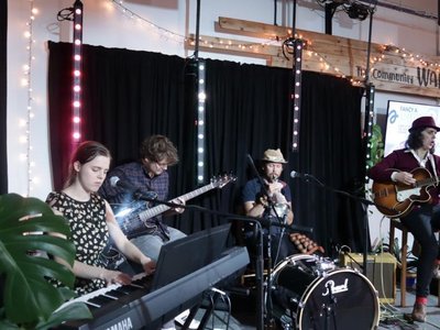 Waffle House -Live 3