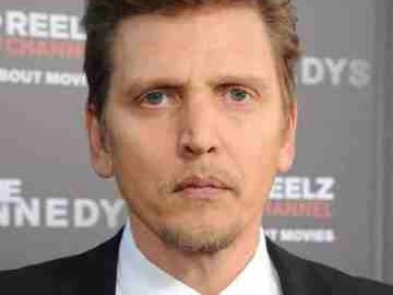 Barry Pepper. Scientologist extraordinaire serene on the 8 dynamics of life.