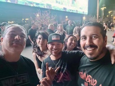 Razor Nation running into original bass player Rick at last night’s Buckcherry show at Speaking Ro