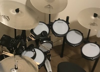 Simmons Rocks!
