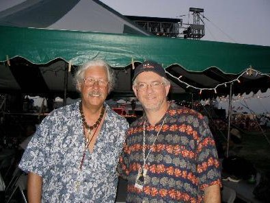 Arlo Guthrie and Effron at Woodyfest, 2003 - by Nick Masullo