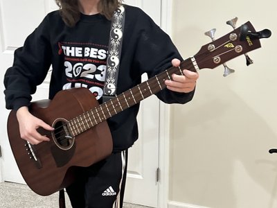 Gunnar playing his new bass guitar