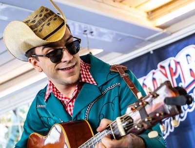 Brandon Wayne performing at Rockin' Race Jamboree - Málaga, Spain, photo by ZIGPIX