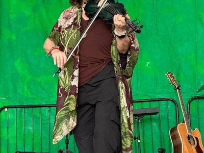 Fiddlinda photo